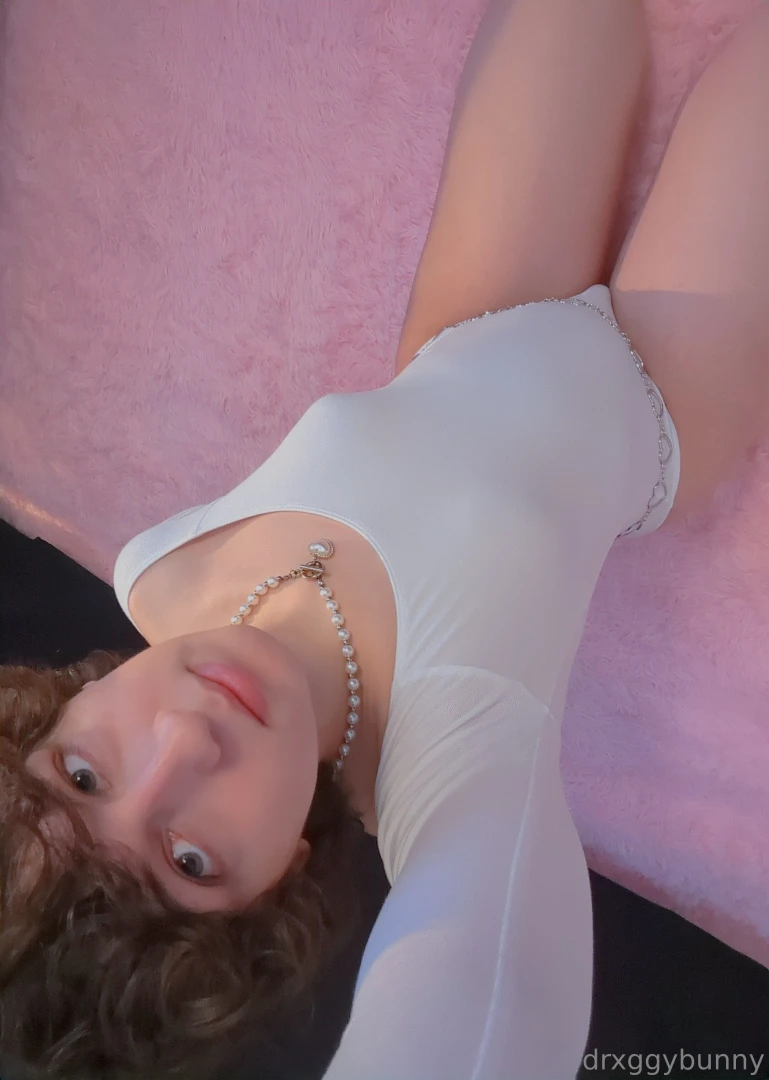 Caught between don t touch and take it all 