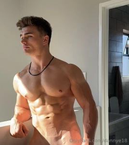 Https onlyfans com dylanwild c21 my friend dylanwild has such a thick