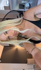 Fuck it send me dick pics rn if yours comes with 5 tip i ll rate it