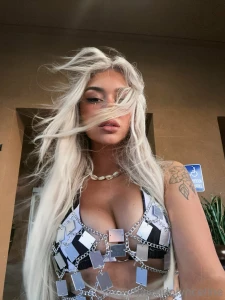 Guckst du in den spiegel oder auf meine bobbies