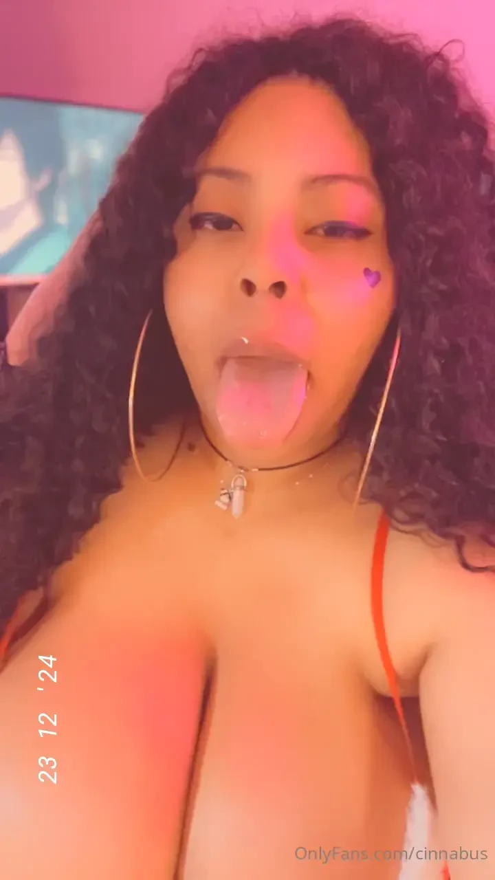 Would you fuck my mouth it s always ready to use 