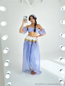 My mirror s tired of hyping me up