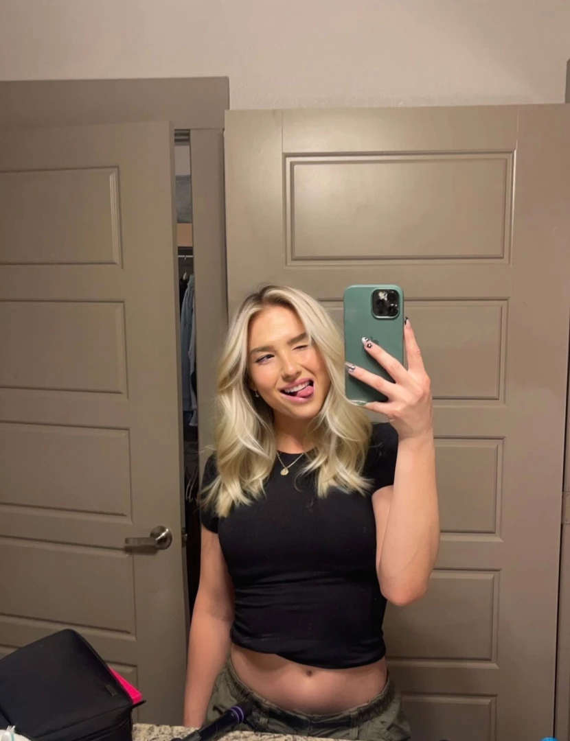 Full on penetration in both holes omg i m never sending this out again part 1 