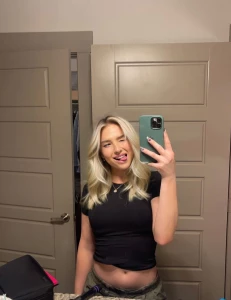 Full on penetration in both holes omg i m never sending this out again part 1