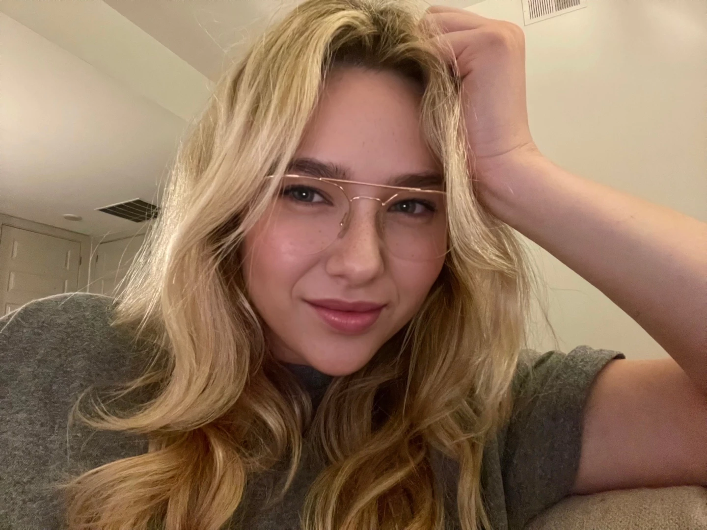 I love to please you daddy it would turn me on so much if you touched 