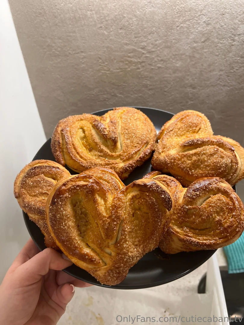 I hope you remember that i love to cook i decided to work with dough 