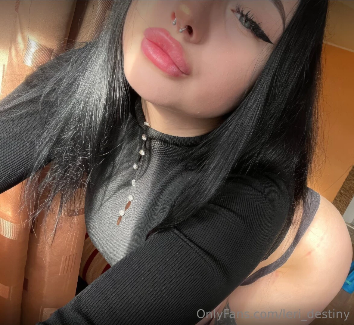 Stop scroling free free free yourveronicamoon write to her part 3 