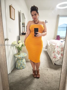 Got a hot date tonight hopefully he looks like his pictures thankfully