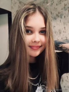 Fresh college cutie cyber_v wants to show daddy how wet she is cyber_v part 47