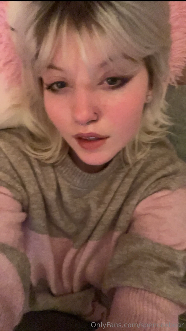 Kiss gt lt beach content coming v soon 