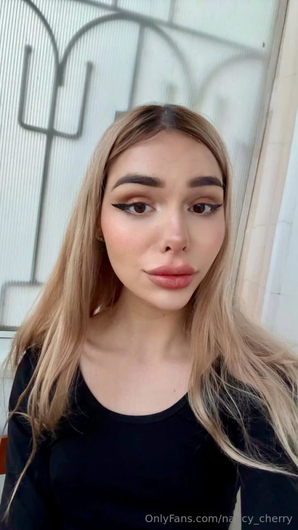 Imagine we me t by chance somewhere in the city at night you see me 