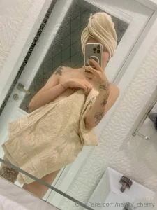 I wish i could stay here in this moment forever and have you with me