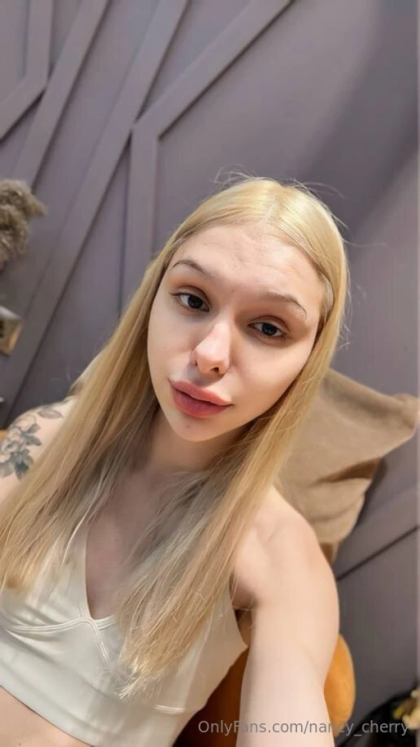 Hi everyone how cool is it that i bought a gym membership - it gives 