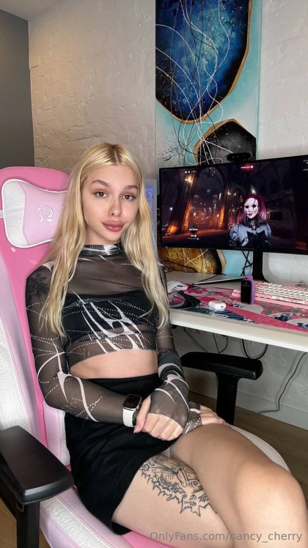 Guys are there any computer gamers among you waiting for everyone dm 