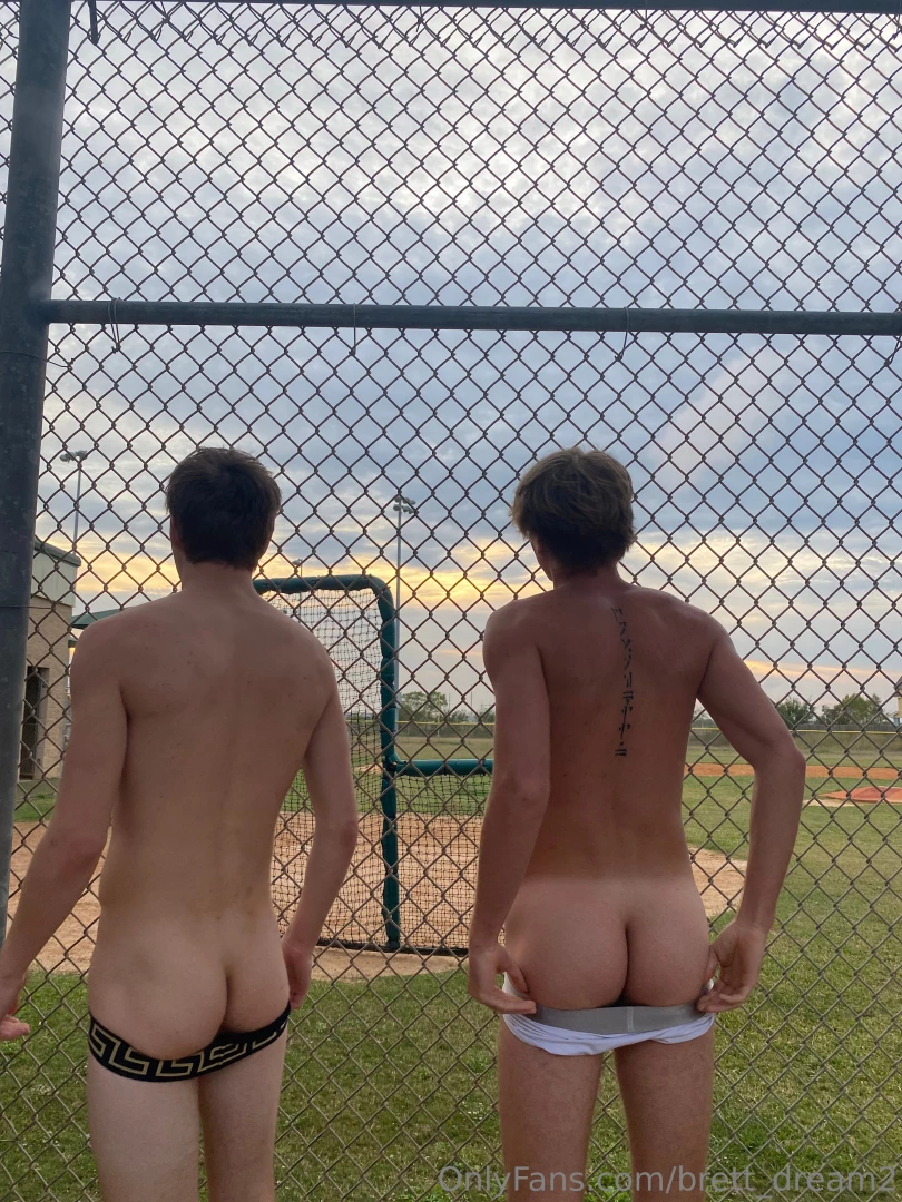Don t miss out on all our content message me to see my hottest vids 