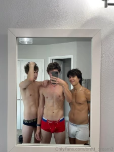 Go join brett_dream for my new guy x guy collab