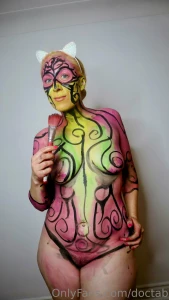 Oh damn redhottango got her hands on my body paints and gave herself a part 2
