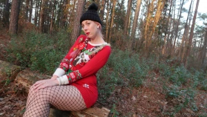 Redhottango rocking the ugly sweater and some kickass fishnets