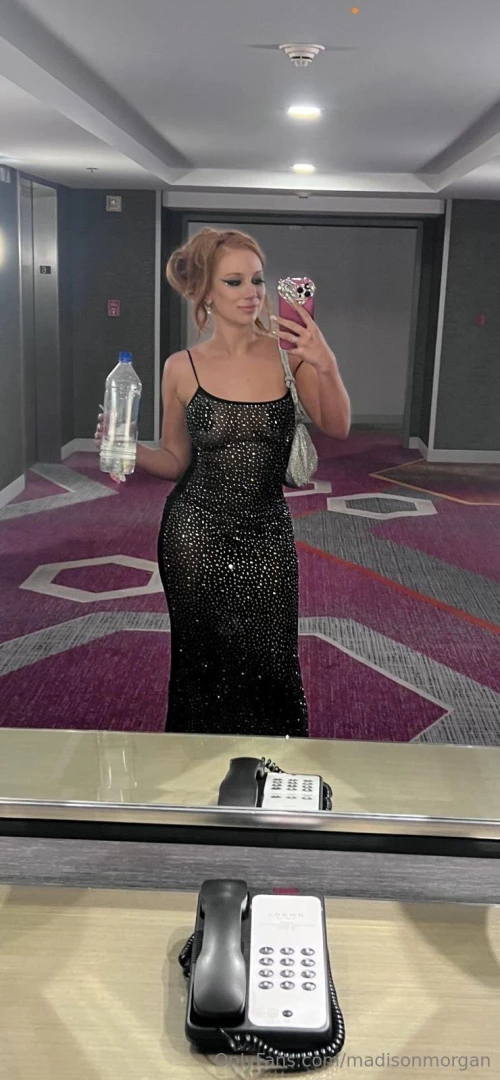 Baby i ve been waiting to talk to you about something 