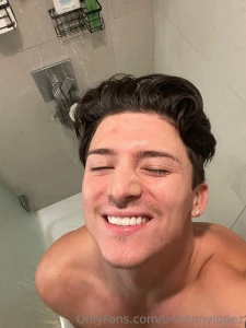 In the shower rn dm me to join me right now babes