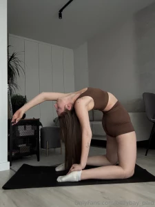 You wanna do yoga with me