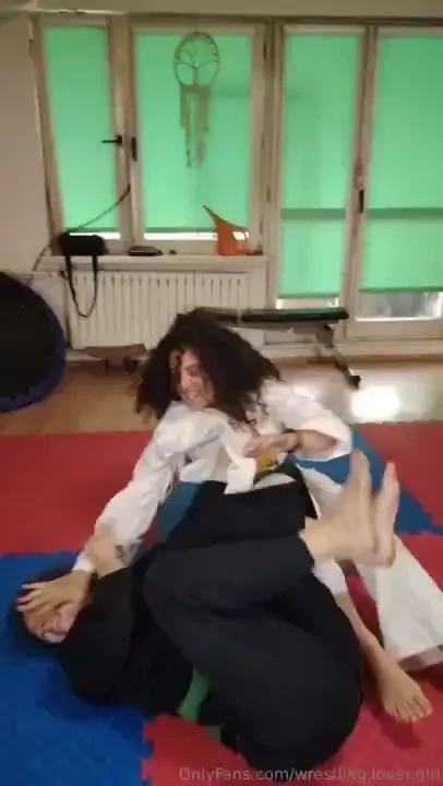 Little preview of one of our latest fights what do you think happened 