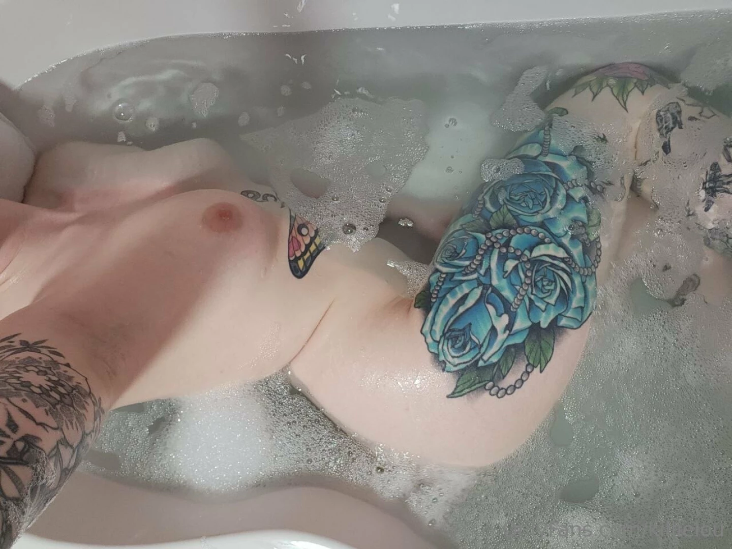 If you wanna see my pussy spread open on the feed head over to part 16 