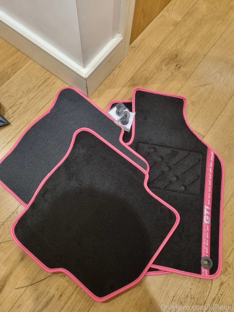 Thank you so much to whoever bought me new car mats off my wishlist 