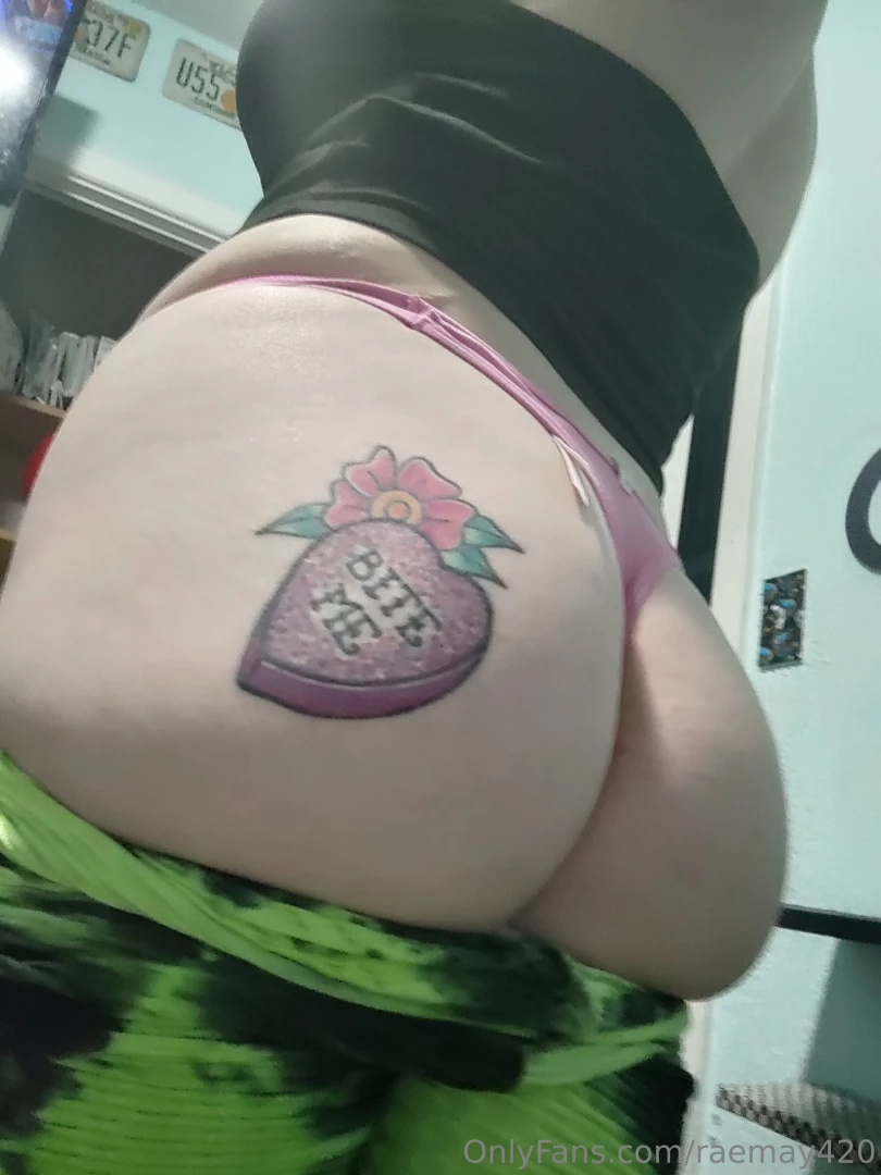 Happy monday part 1207 