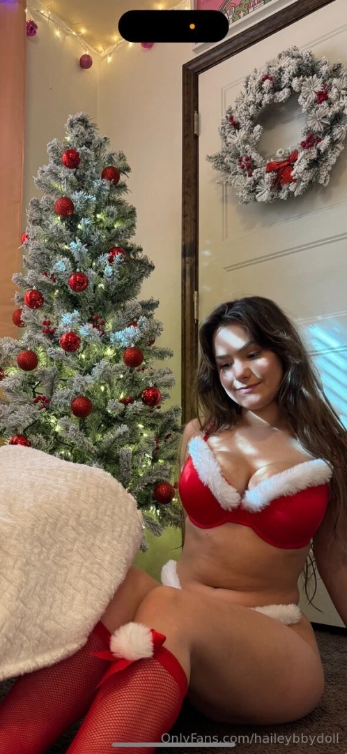 I love being the present under your tree 