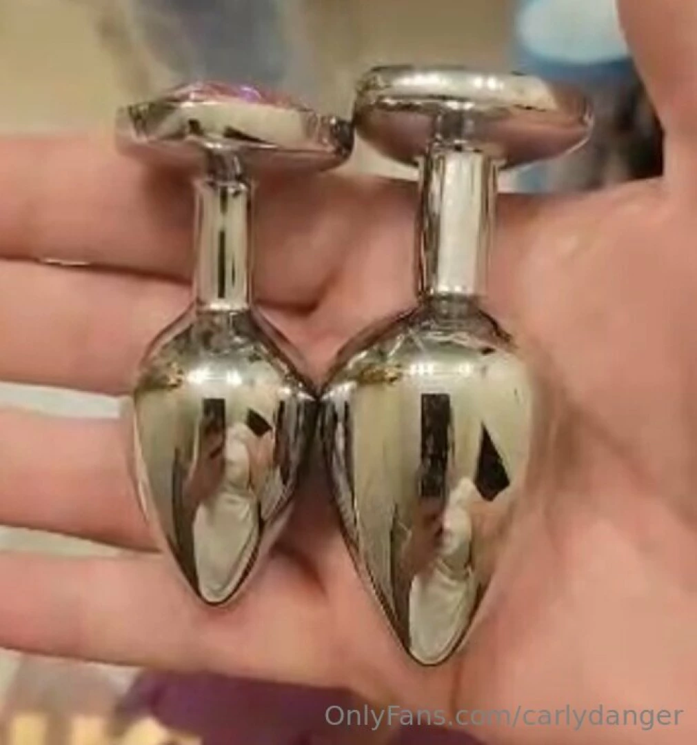 You should always have more than one size available go big or go home 