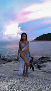 In this dress i feel like i m part of that splendor what was the most