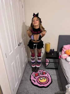 Kuromi cosplay cos i m also a naughty bunny part 2