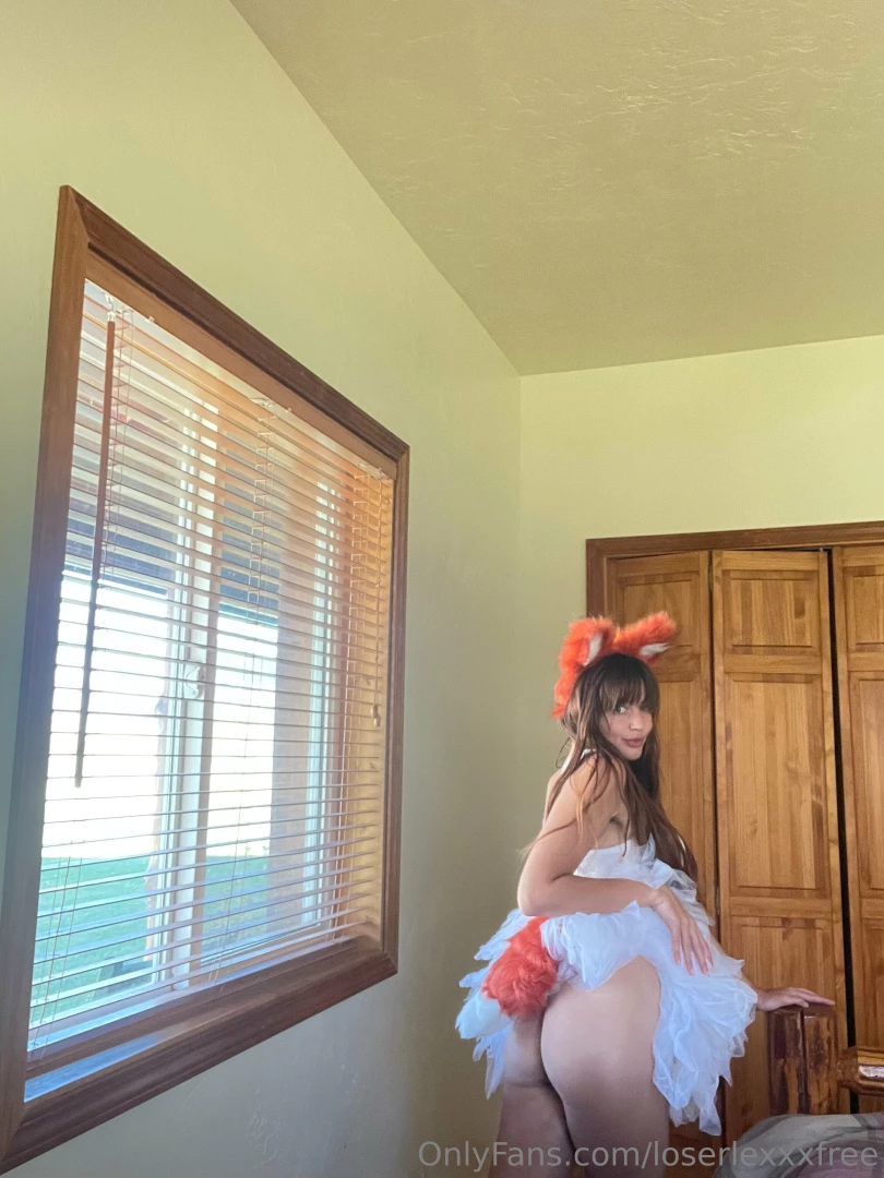 Had to finish the fox pics part 2 