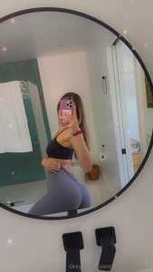 Check ur dms to see my pants off