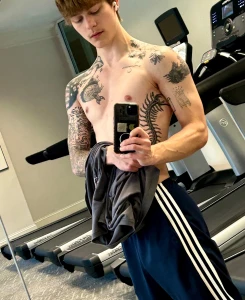 Who s brave enough to do it inside a gym with me