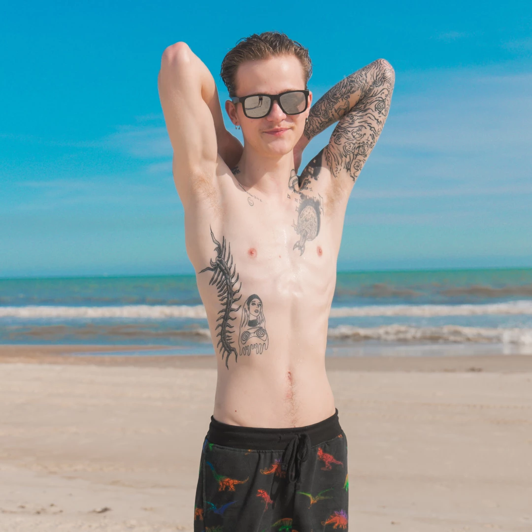 On the beach this week had a vacation with a group of friends i hadn t part 5 