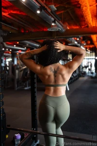 Let s workout together i ll do my usual routine and you can fetch my