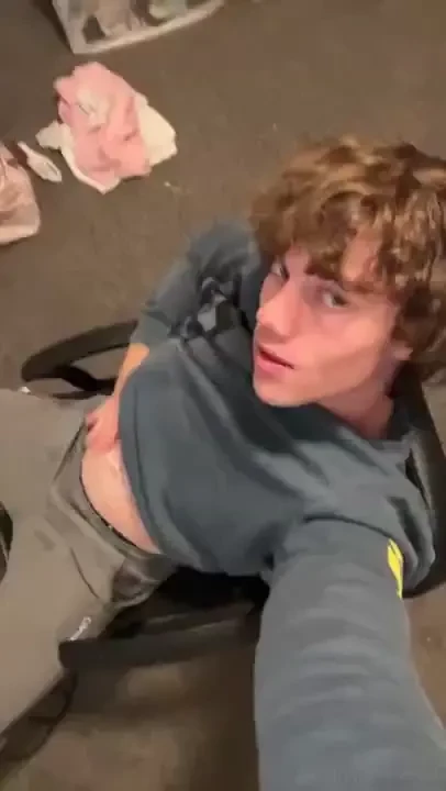 You could be cumming to me tn 