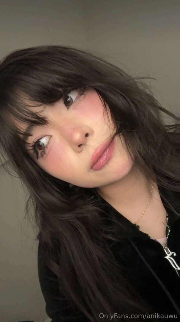 Blushing when i think about you 