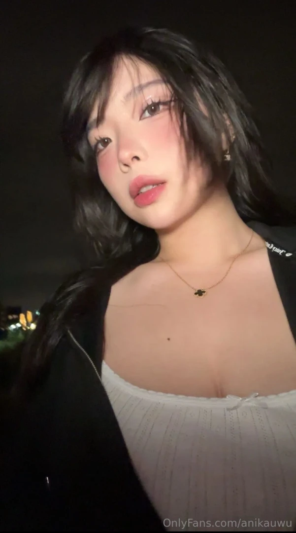 Caught you looking gt lt 