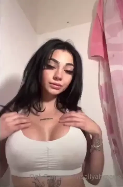 It s time my new boobs are finally healed enough to do the big reveal 