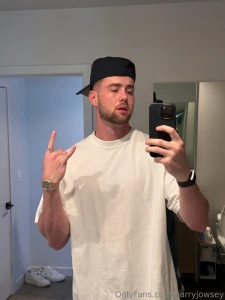 Can you guess what i was doing before i took these pictures