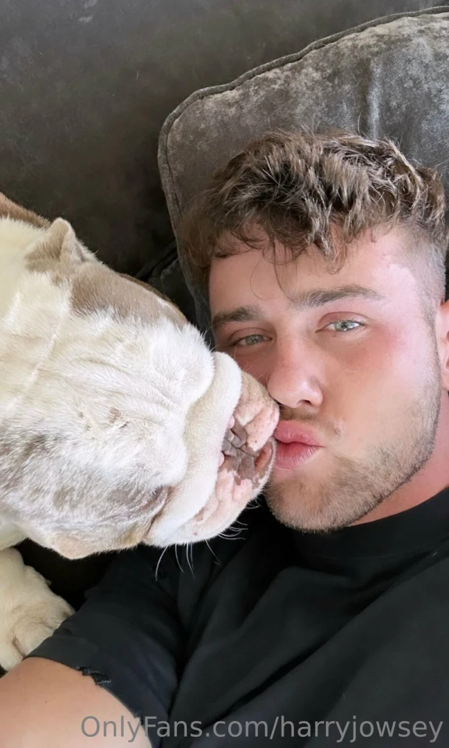 Just me and my doggo 