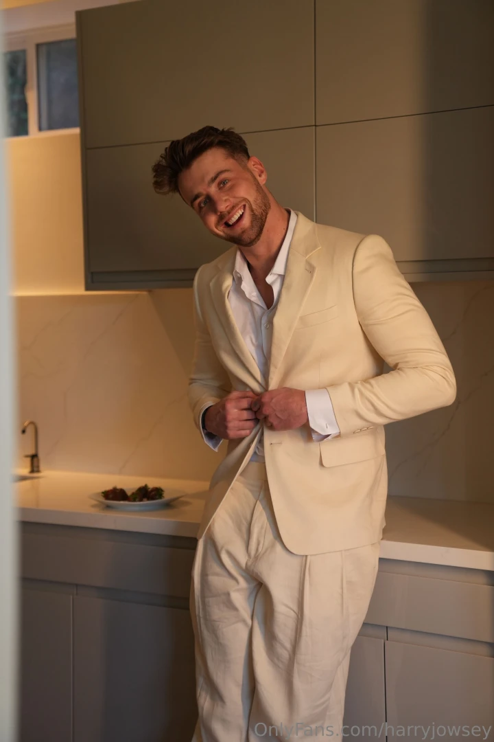 Just me getting ready for our wedding part 2 