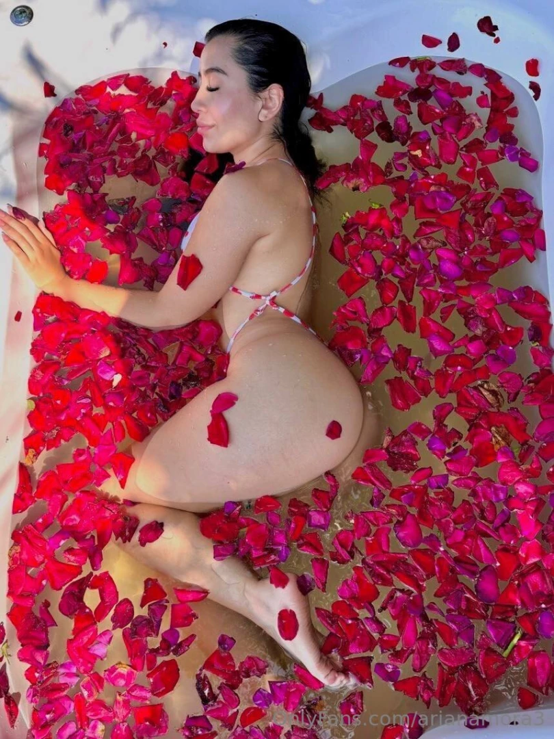 Immersed in a whirlwind of relaxation and pleasure letting each rose 