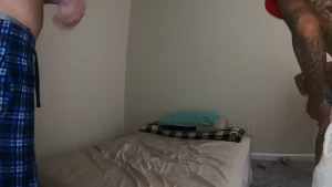 There is 4 different cam views to this fuck session