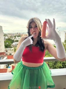 U pathetic loser will never be able to cum under my control