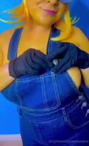 Minion tittiesssss