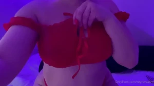 Boobs for you so you can say nice things to me i m waiting